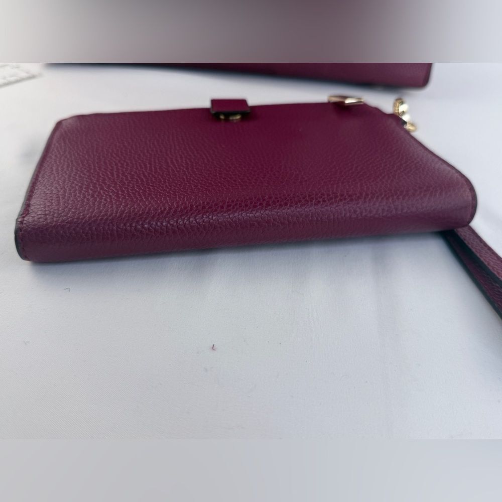 Michael Kors Mercer large pebbled leather tote bag in burgundy Wallet Set - Picture 15 of 16